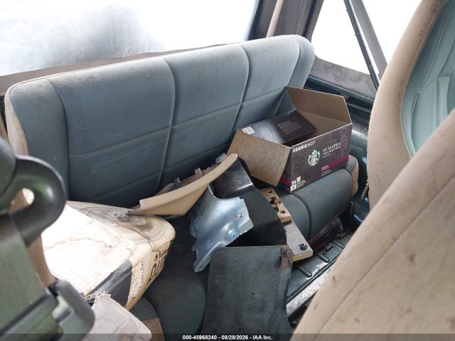 Aukcja sprzedaży 2000 Jeep Wrangler Sahara, vin: 1J4FA59S9YP753779, numer aukcji: 45968240