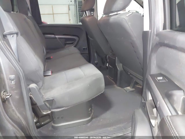 Nissan TITAN SV 2015 1N6AA0EC7FN513632 Image 8