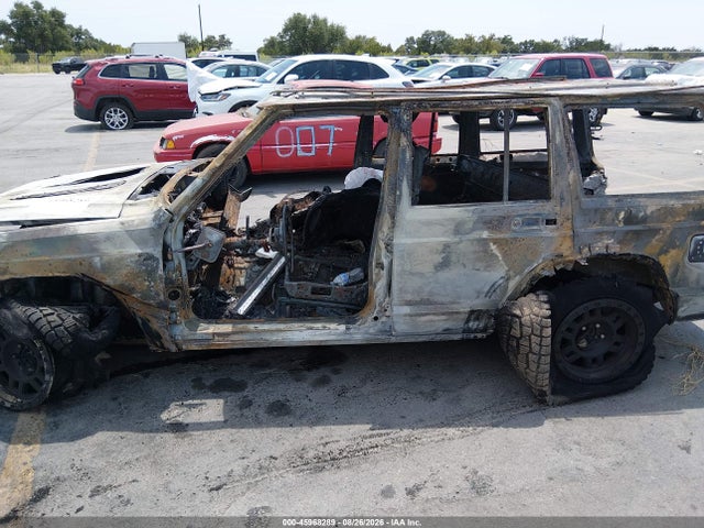 1995 Jeep Cherokee Sport მანქანა იყიდება აუქციონზე, vin: 1J4FJ68S4SL665933, აუქციონის ნომერი: 45968289