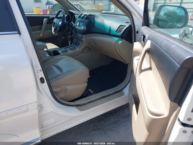 Продажа на аукционе авто 2012 Toyota Highlander Se V6, vin: 5TDZK3EH5CS081340, номер лота: 45968331