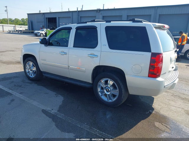45968351 :رقم المزاد ، 1GNUKCE00AR276978 vin ، 2010 Chevrolet Tahoe Ltz مزاد بيع