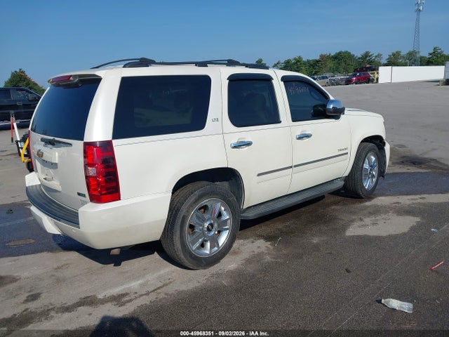 45968351 :رقم المزاد ، 1GNUKCE00AR276978 vin ، 2010 Chevrolet Tahoe Ltz مزاد بيع