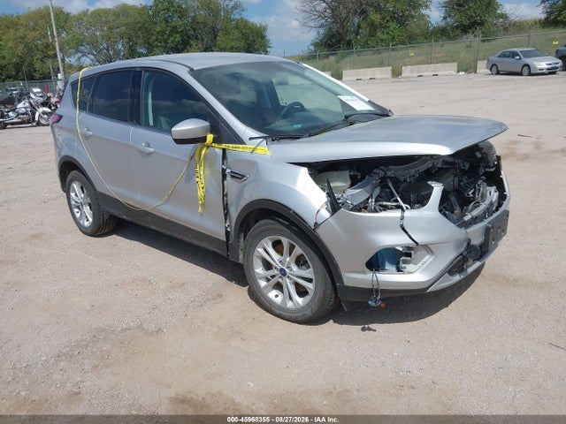 45968355 :رقم المزاد ، 1FMCU9GD3HUD10870 vin ، 2017 Ford Escape Se مزاد بيع