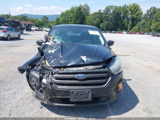 Продажа на аукционе авто 2017 Ford Escape S, vin: 1FMCU0F71HUC46819, номер лота: 45968407