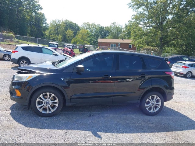Продажа на аукционе авто 2017 Ford Escape S, vin: 1FMCU0F71HUC46819, номер лота: 45968407