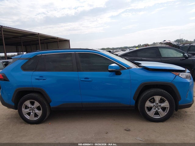 45968411 :رقم المزاد ، 2T3W1RFV9LW096211 vin ، 2020 Toyota Rav4 Xle مزاد بيع