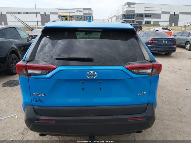 45968411 :رقم المزاد ، 2T3W1RFV9LW096211 vin ، 2020 Toyota Rav4 Xle مزاد بيع