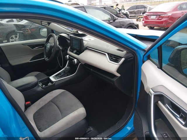 45968411 :رقم المزاد ، 2T3W1RFV9LW096211 vin ، 2020 Toyota Rav4 Xle مزاد بيع