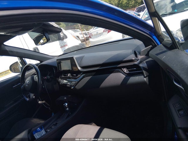 Продажа на аукционе авто 2018 Toyota C-hr Xle Premium, vin: NMTKHMBX2JR008729, номер лота: 45968477