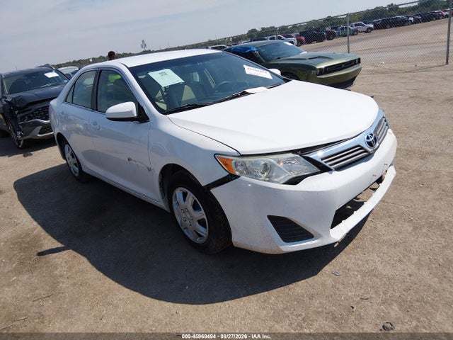 45968494 :رقم المزاد ، 4T1BF1FK3EU847208 vin ، 2014 Toyota Camry L مزاد بيع