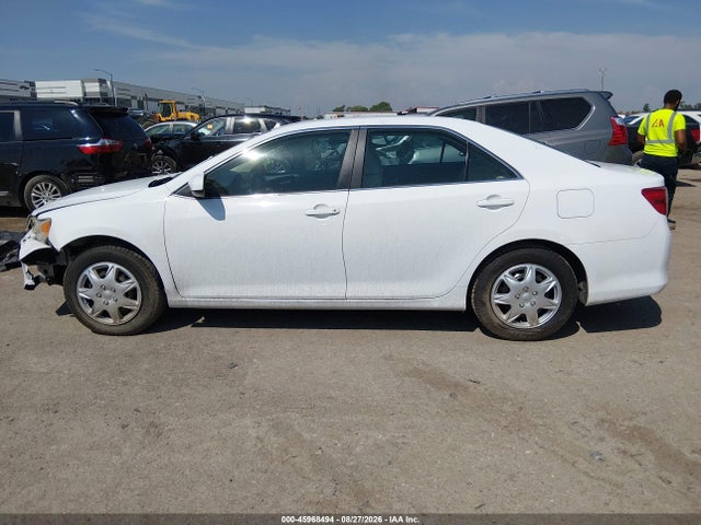 45968494 :رقم المزاد ، 4T1BF1FK3EU847208 vin ، 2014 Toyota Camry L مزاد بيع
