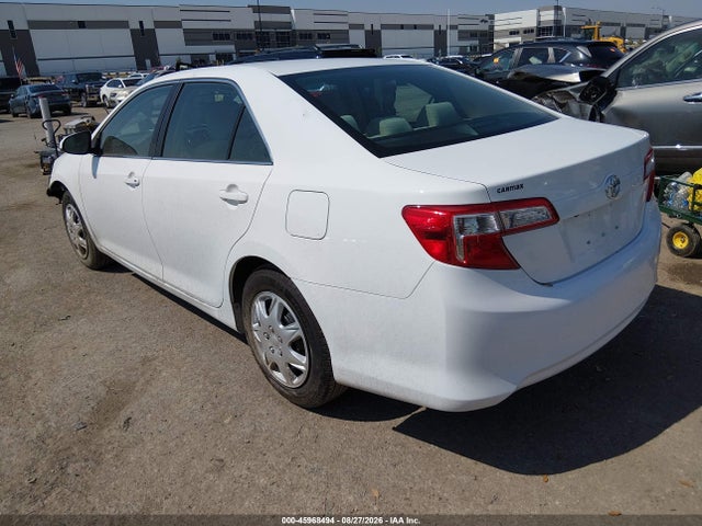 45968494 :رقم المزاد ، 4T1BF1FK3EU847208 vin ، 2014 Toyota Camry L مزاد بيع