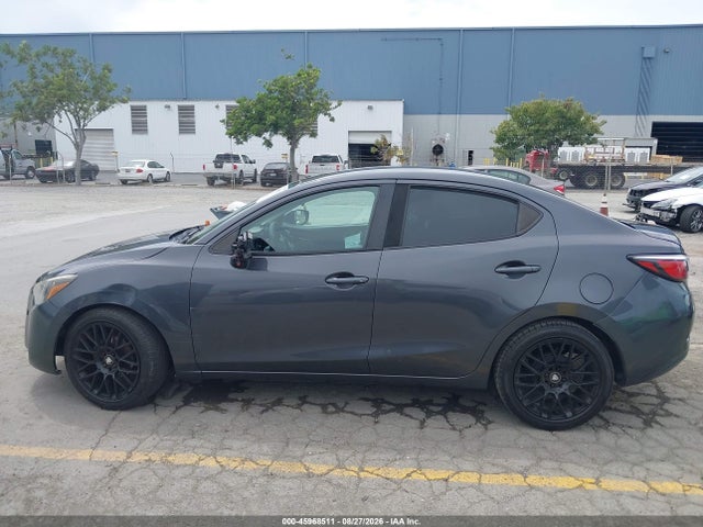 Scion IA 2016 3MYDLBZV4GY142985 Image 14