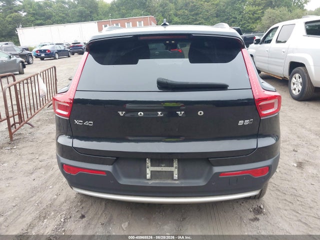 Aukcja sprzedaży 2024 Volvo Xc40 B5 Plus Bright Theme, vin: YV4L12UE2R2314839, numer aukcji: 45968526
