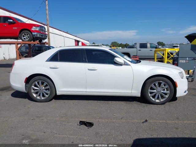 Aukcja sprzedaży 2015 Chrysler 300 Touring, vin: 2C3CCARG1FH792887, numer aukcji: 45968542