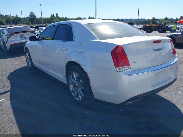 Aukcja sprzedaży 2015 Chrysler 300 Touring, vin: 2C3CCARG1FH792887, numer aukcji: 45968542