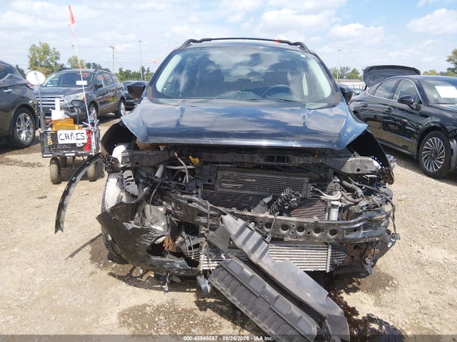 Продажа на аукционе авто 2017 Ford Escape Se, vin: 1FMCU9G96HUB75993, номер лота: 45968587