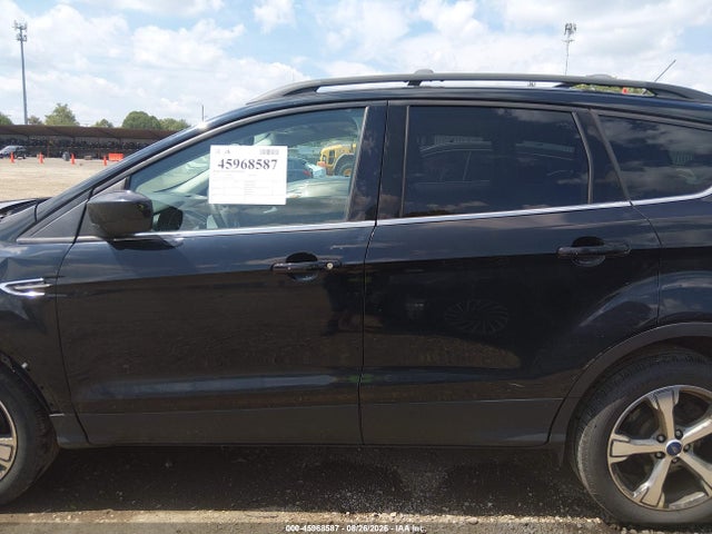 Продажа на аукционе авто 2017 Ford Escape Se, vin: 1FMCU9G96HUB75993, номер лота: 45968587