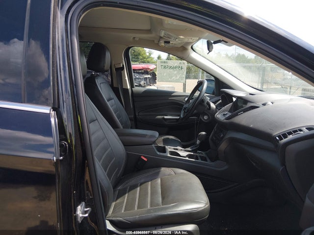 Продажа на аукционе авто 2017 Ford Escape Se, vin: 1FMCU9G96HUB75993, номер лота: 45968587