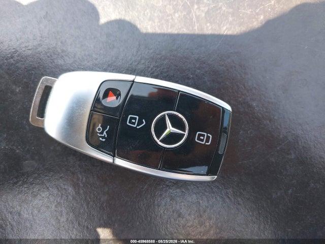 WDDZF4JB2HA088476 Mercedes-Benz E 300