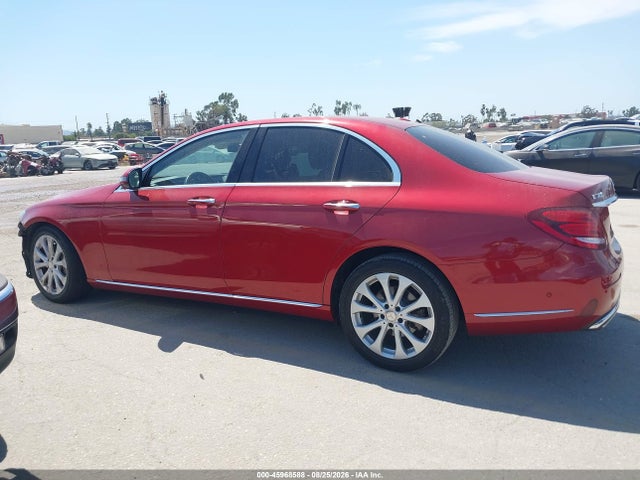 WDDZF4JB2HA088476 Mercedes-Benz E 300