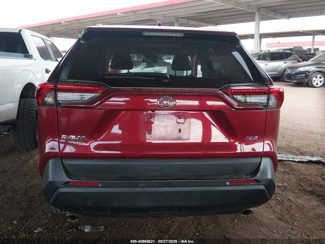 2T3C1RFVXLW083941 Toyota Rav4 Xle Premium