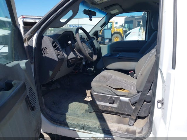 2012 Ford F-550 Chassis Xl მანქანა იყიდება აუქციონზე, vin: 1FDUF5HT4CEB09043, აუქციონის ნომერი: 45968639
