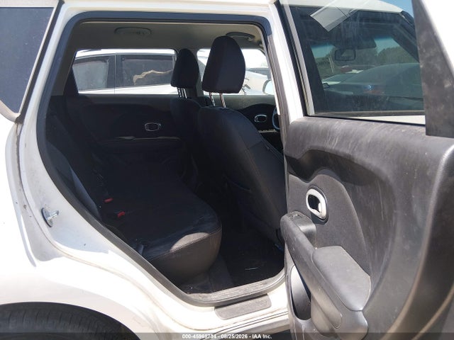 45968734 :رقم المزاد ، KNDJN2A24E7030182 vin ، 2014 Kia Soul مزاد بيع