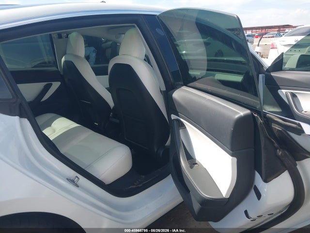 Tesla Model 3 Long Range/performance 2019 5YJ3E1EBXKF494757 Image 8