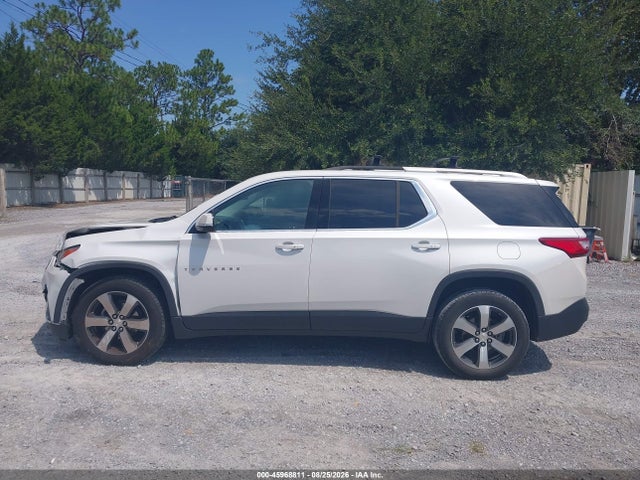 Chevrolet Traverse Lt Leather 2018 1GNERHKW1JJ271924 Image 14