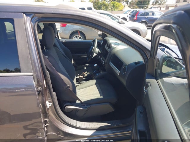 1C4NJCBA1FD325901 Jeep Compass Sport