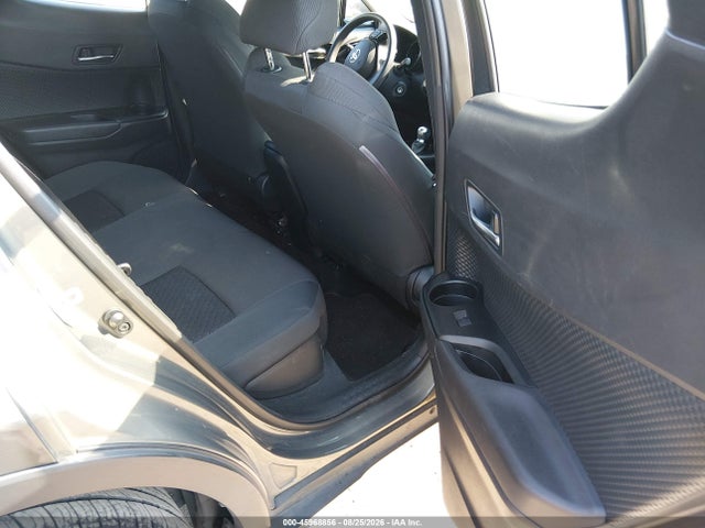 NMTKHMBX9MR121890 Toyota C-HR LE