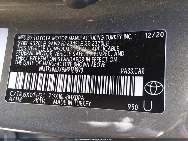 NMTKHMBX9MR121890 Toyota C-HR LE