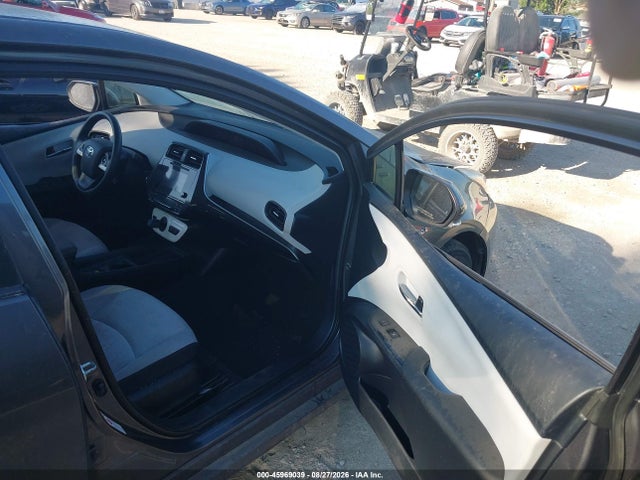 2016 Toyota Prius Two მანქანა იყიდება აუქციონზე, vin: JTDKBRFU5G3507390, აუქციონის ნომერი: 45969039