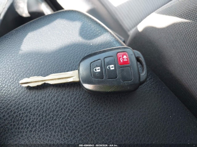 45969043 :رقم المزاد ، JTMBFREV1FJ048786 vin ، 2015 Toyota Rav4 Le مزاد بيع