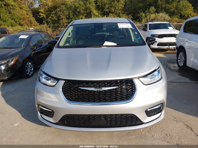 Chrysler Pacifica Touring L 2024 2C4RC1BG6RR129555 Image 12