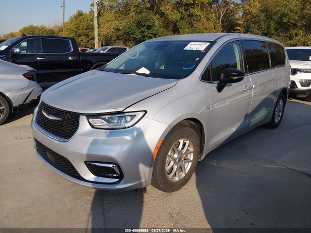 Chrysler Pacifica Touring L 2024 2C4RC1BG6RR129555 Image 2