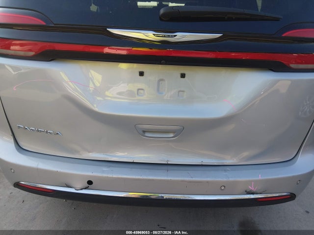 Chrysler Pacifica Touring L 2024 2C4RC1BG6RR129555 Image 6