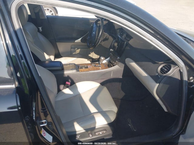 Продажа на аукционе авто 2009 Lexus Is 250, vin: JTHCK262792031936, номер лота: 45969059