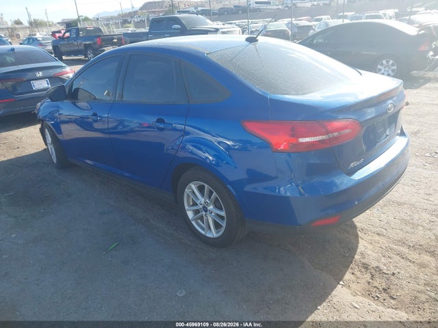 Ford FOCUS SE 2018 1FADP3F26JL329069 Image 3
