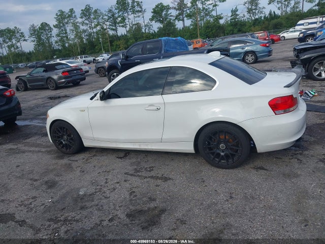 2011 Bmw 128i მანქანა იყიდება აუქციონზე, vin: WBAUP9C55BVL89522, აუქციონის ნომერი: 45969153