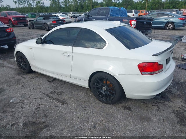 2011 Bmw 128i მანქანა იყიდება აუქციონზე, vin: WBAUP9C55BVL89522, აუქციონის ნომერი: 45969153