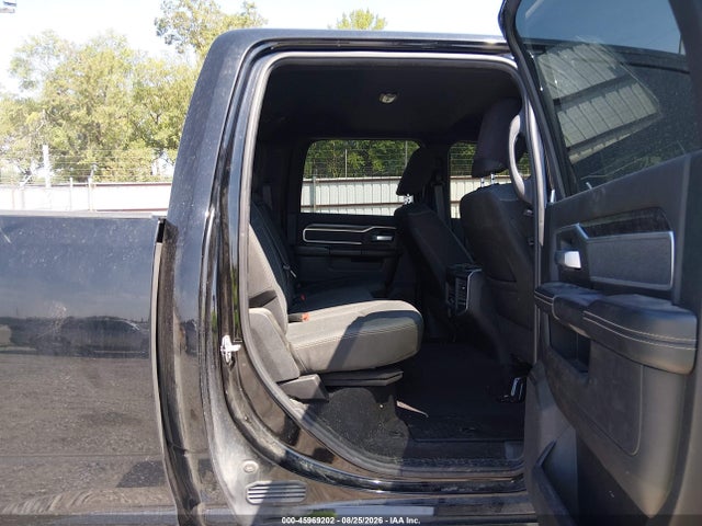 45969202 :رقم المزاد ، 3C6UR5DJ0MG697637 vin ، 2021 Ram 2500 Big Horn  4x4 6'4 Box مزاد بيع