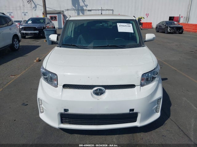 Scion XB 2015 JTLZE4FE8FJ068038 Image 11