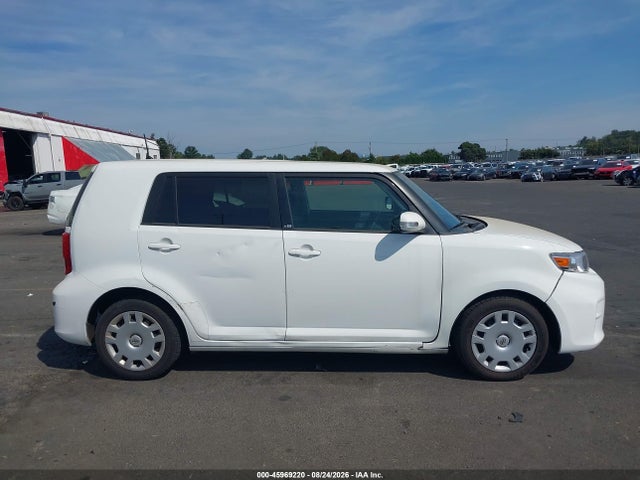 Scion XB 2015 JTLZE4FE8FJ068038 Image 12