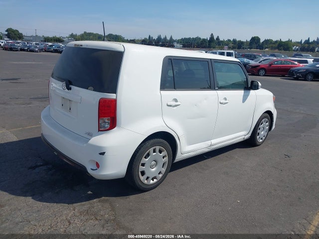 Scion XB 2015 JTLZE4FE8FJ068038 Image 4