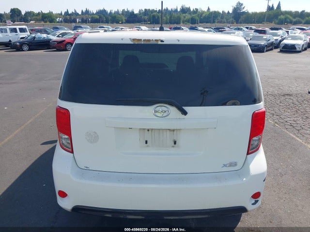 Scion XB 2015 JTLZE4FE8FJ068038 Image 6