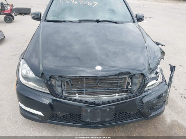 45969259 :رقم المزاد ، WDDGF4HB0CR224384 vin ، 2012 Mercedes-benz C 250 Sport مزاد بيع