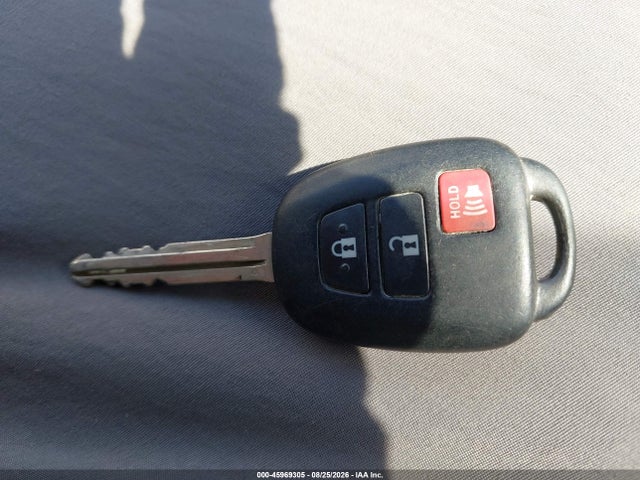 JTDKDTB33J1599431 Toyota Prius C One