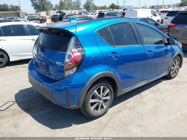 JTDKDTB33J1599431 Toyota Prius C One